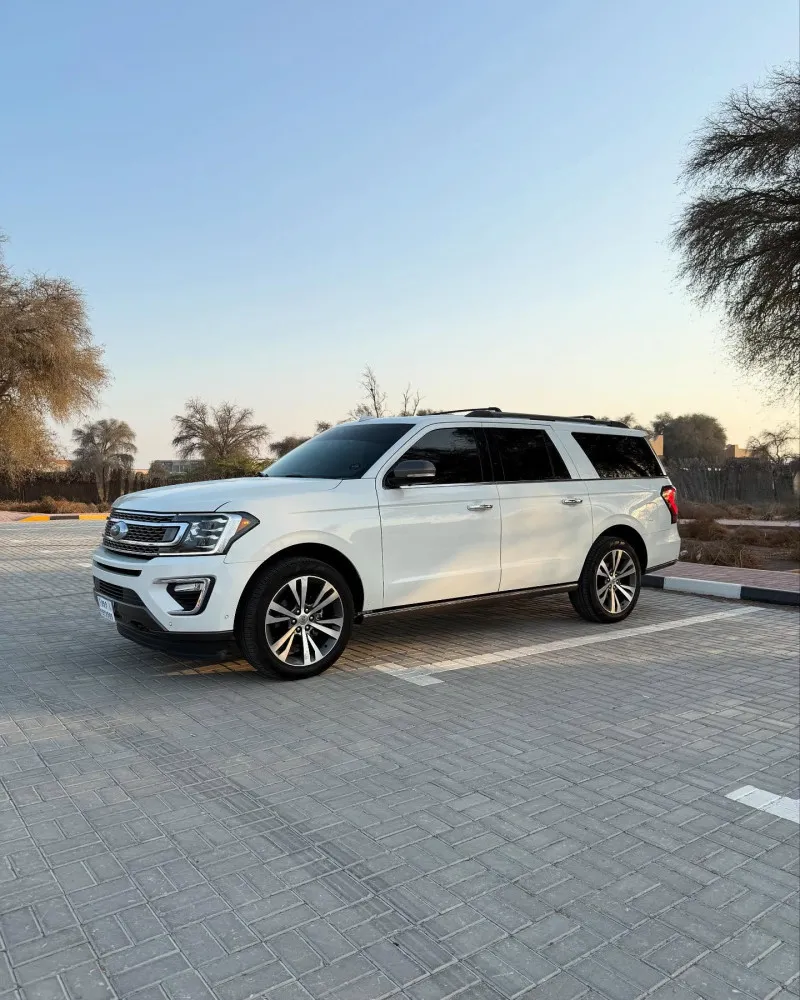 2021 فورد اكبيديشن in Dubai
