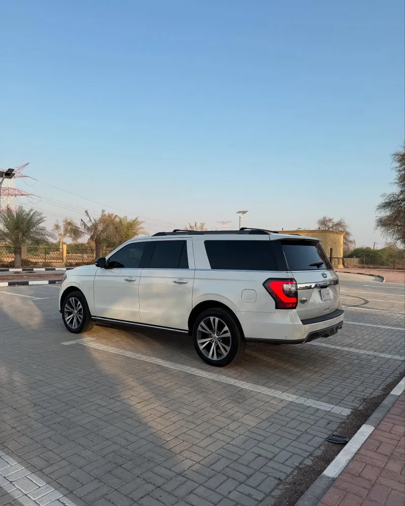 2021 فورد اكبيديشن in Dubai
