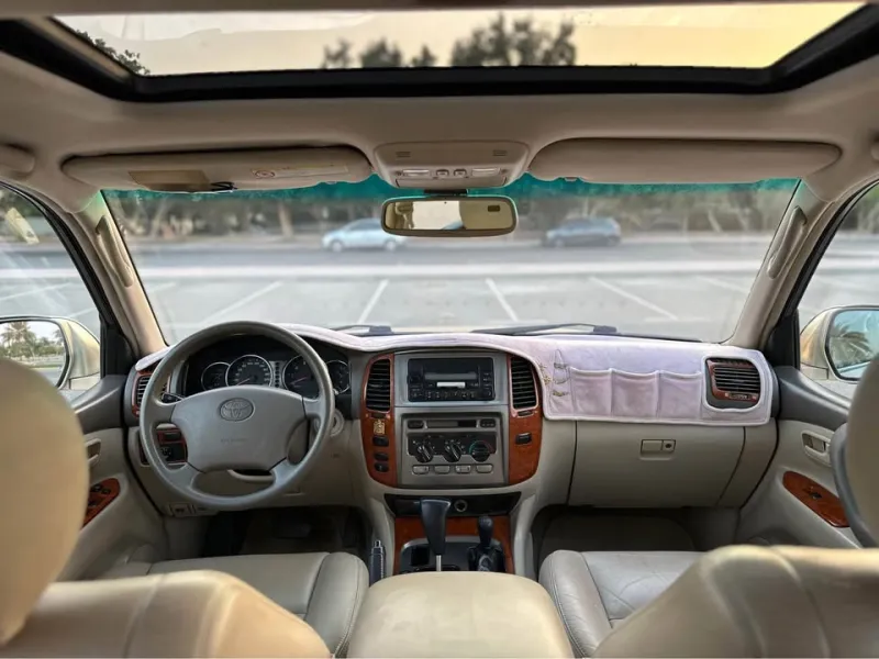 2004 Toyota Land Cruiser in Dubai