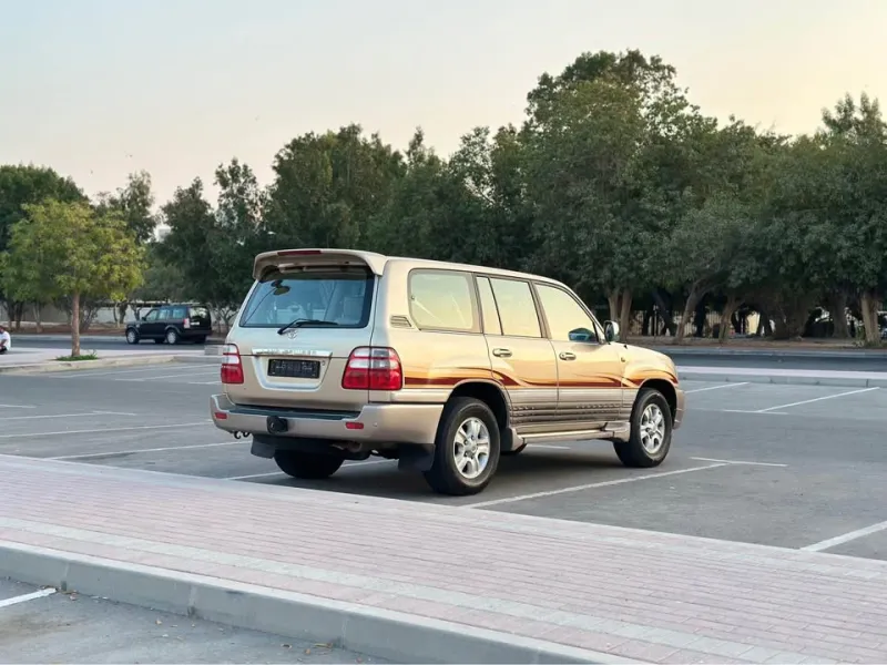 2004 Toyota Land Cruiser in Dubai