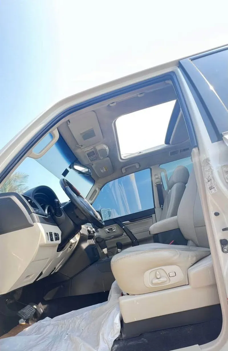 2015 Mitsubishi Pajero in Dubai