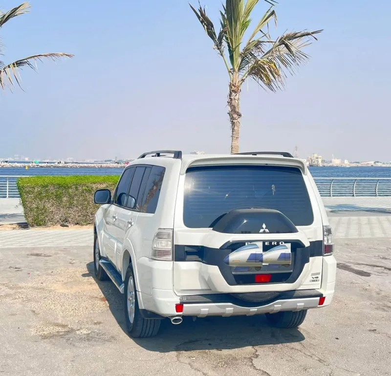 2015 Mitsubishi Pajero in Dubai