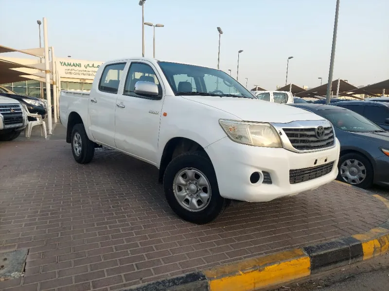 2013 تويوتا هايلوكس in Dubai