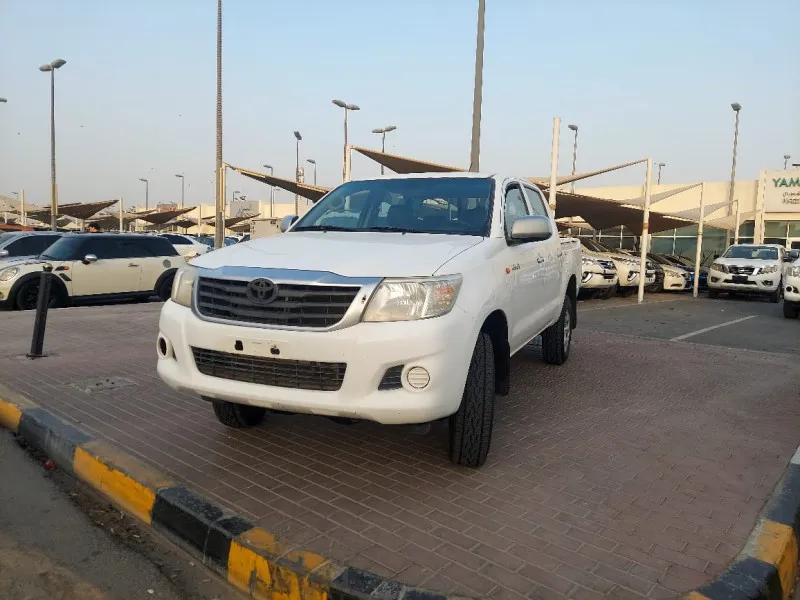 2013 تويوتا هايلوكس in Dubai