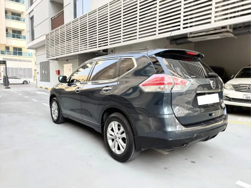 2016 نيسان اكس تريل in Dubai