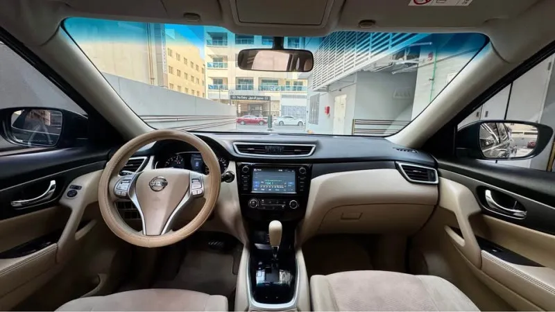 2016 نيسان اكس تريل in Dubai