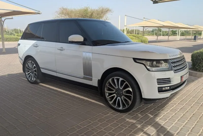 2014 Land Rover Range Rover in Dubai