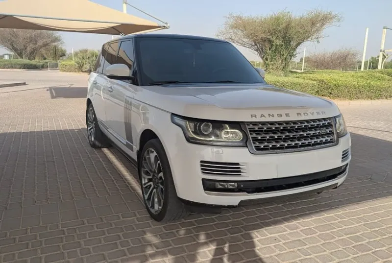 2014 Land Rover Range Rover in Dubai
