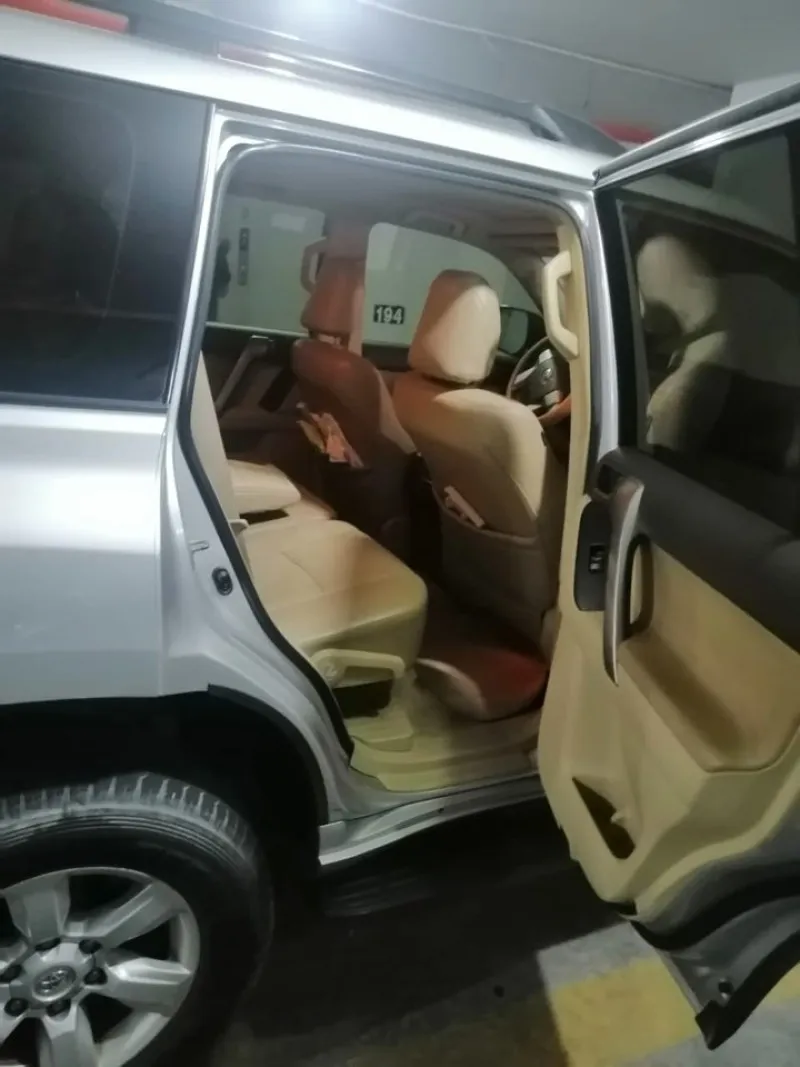 2014 تويوتا برادو in Dubai