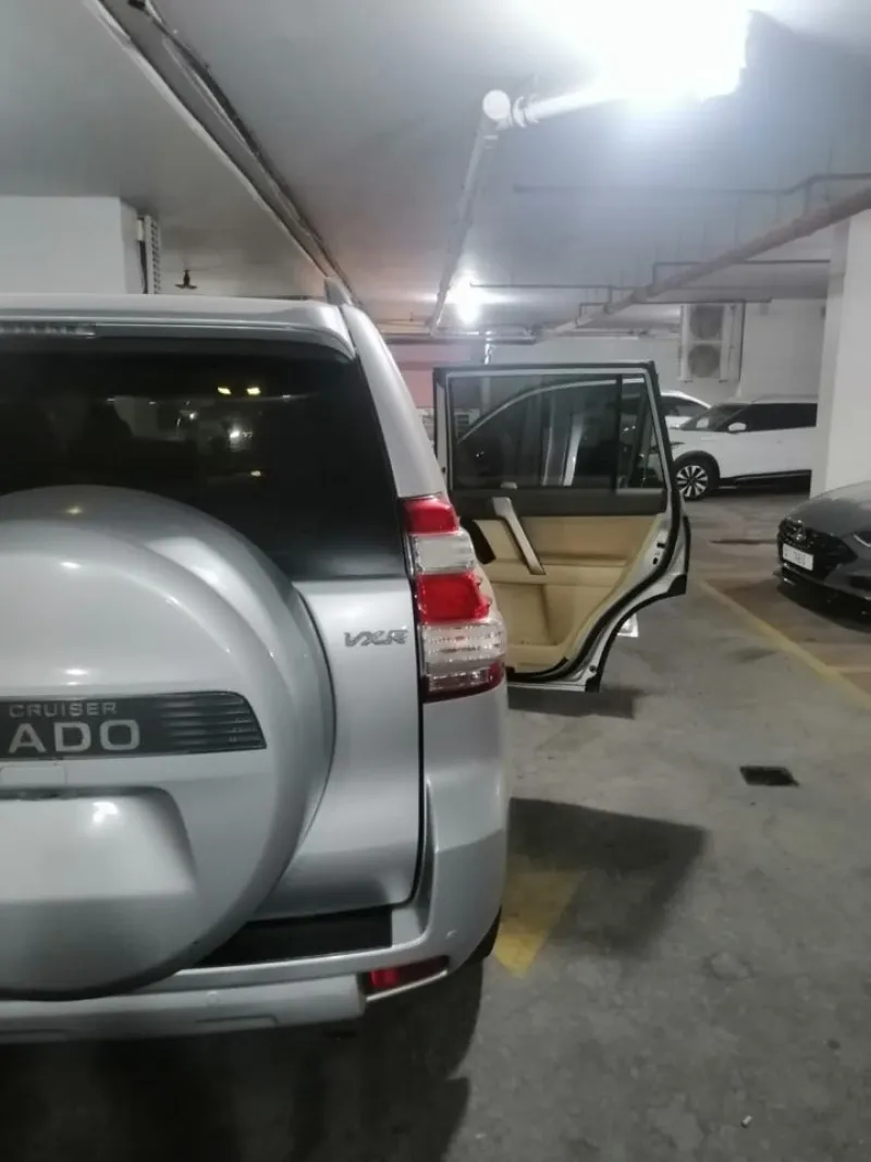 2014 تويوتا برادو in Dubai