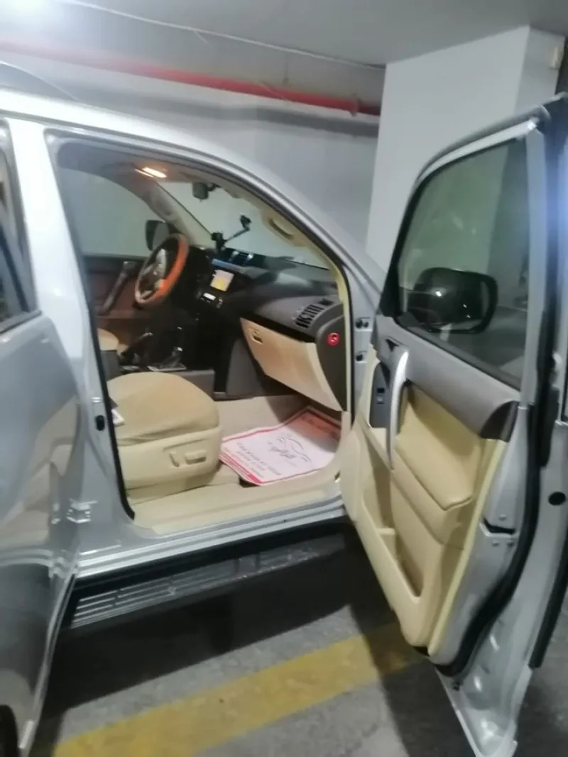 2014 تويوتا برادو in Dubai