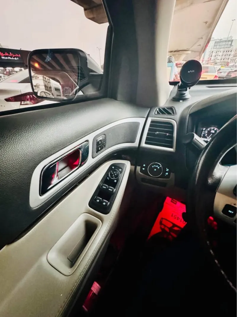2013 Ford Explorer in Dubai
