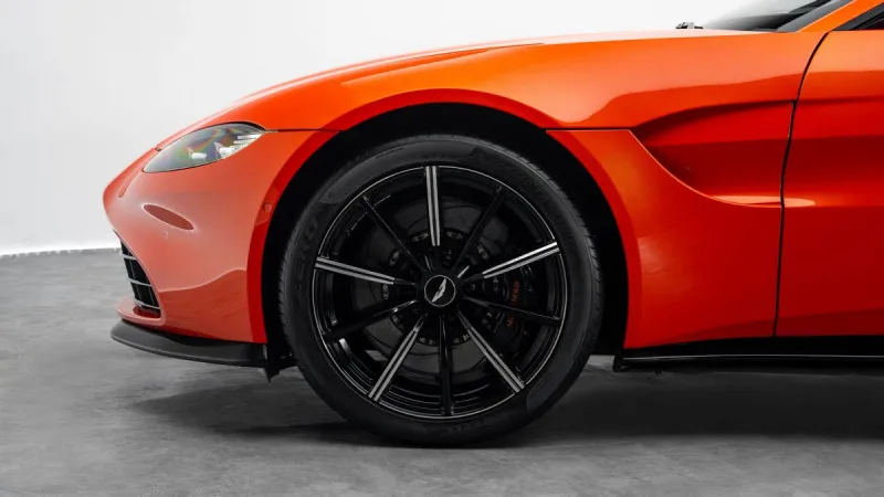 2022 Aston Martin Vantage in Dubai