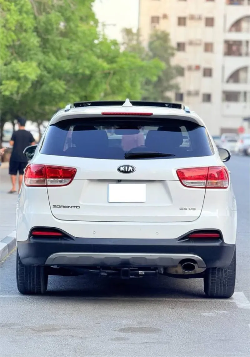 2016 كيا سورينتو in Dubai