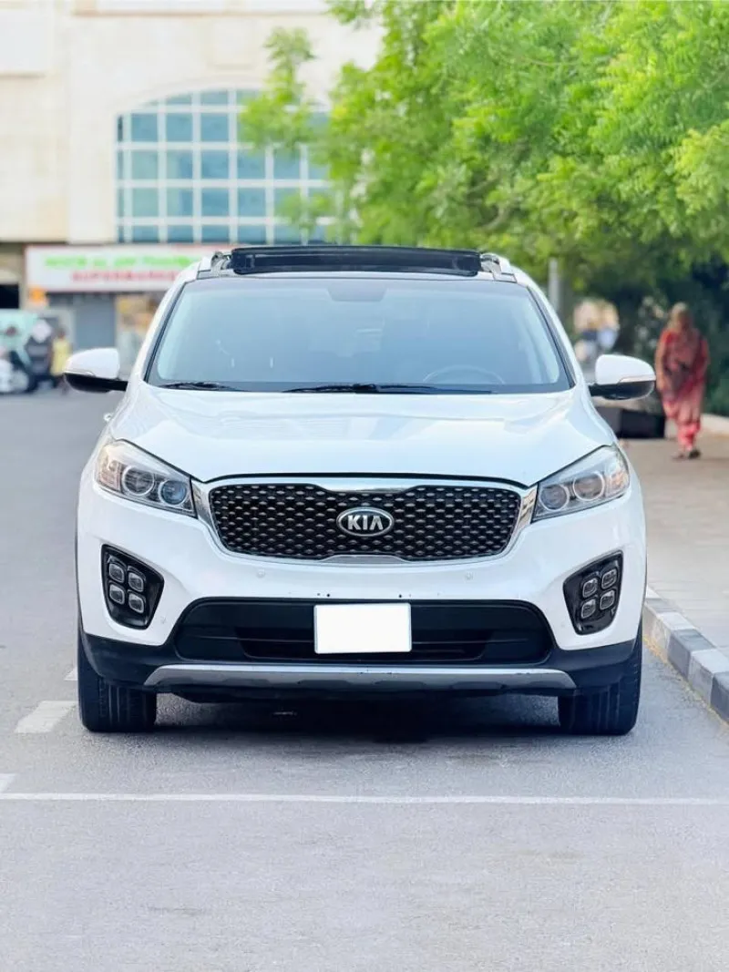 2016 كيا سورينتو in Dubai