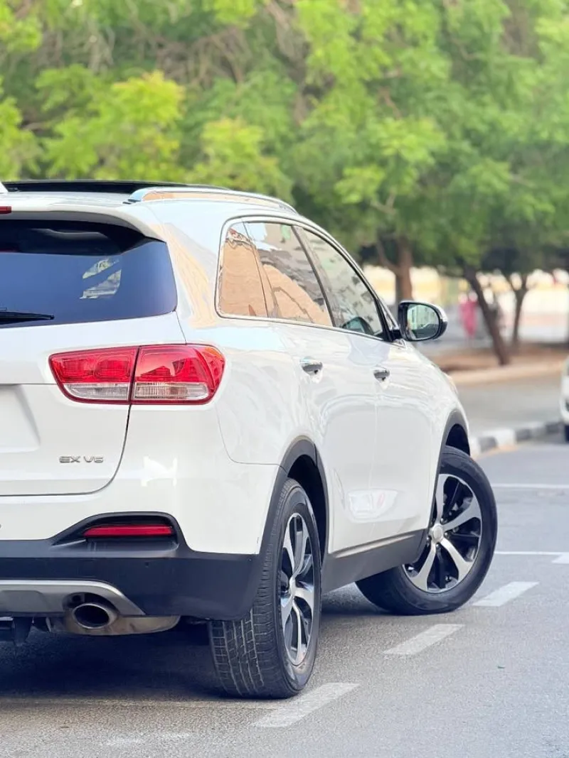 2016 كيا سورينتو in Dubai