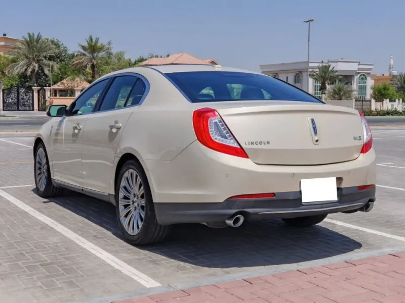2014 Lincoln MKX in Dubai