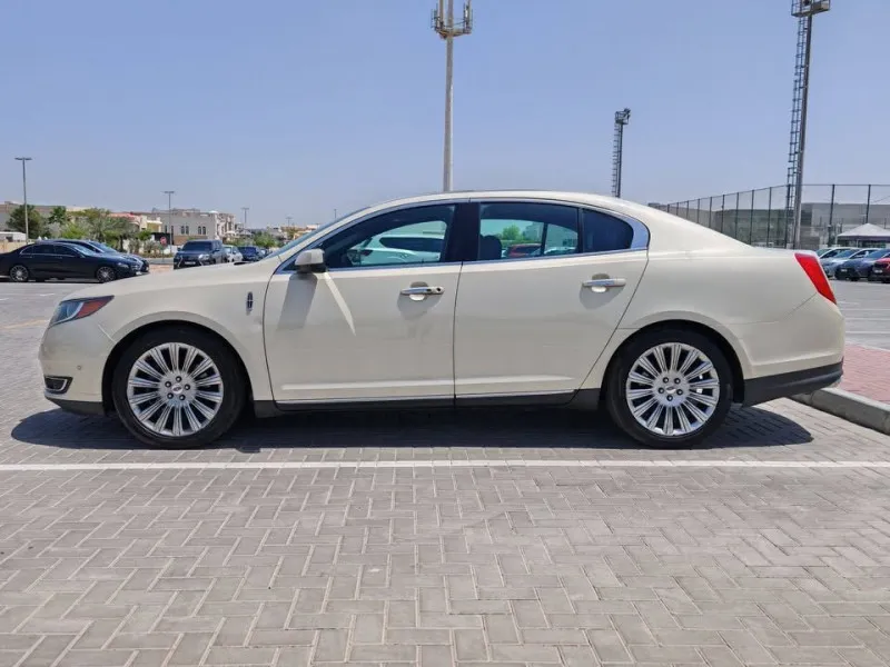 2014 Lincoln MKX in Dubai