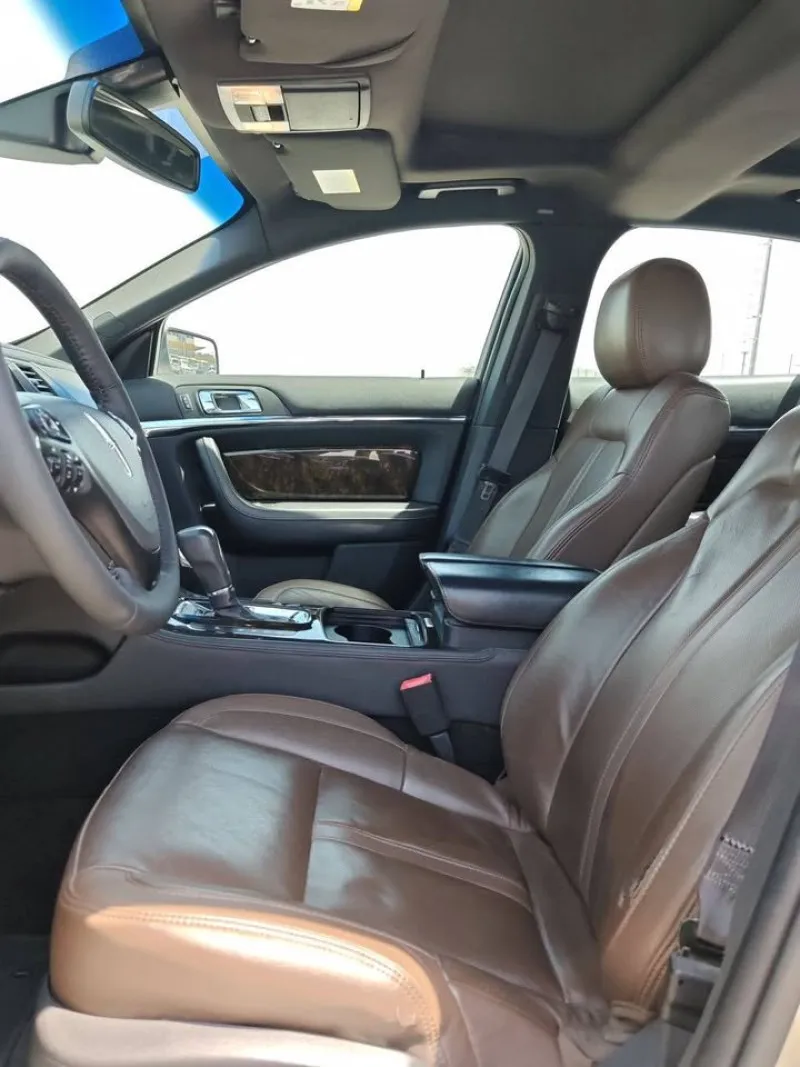 2014 Lincoln MKX in Dubai