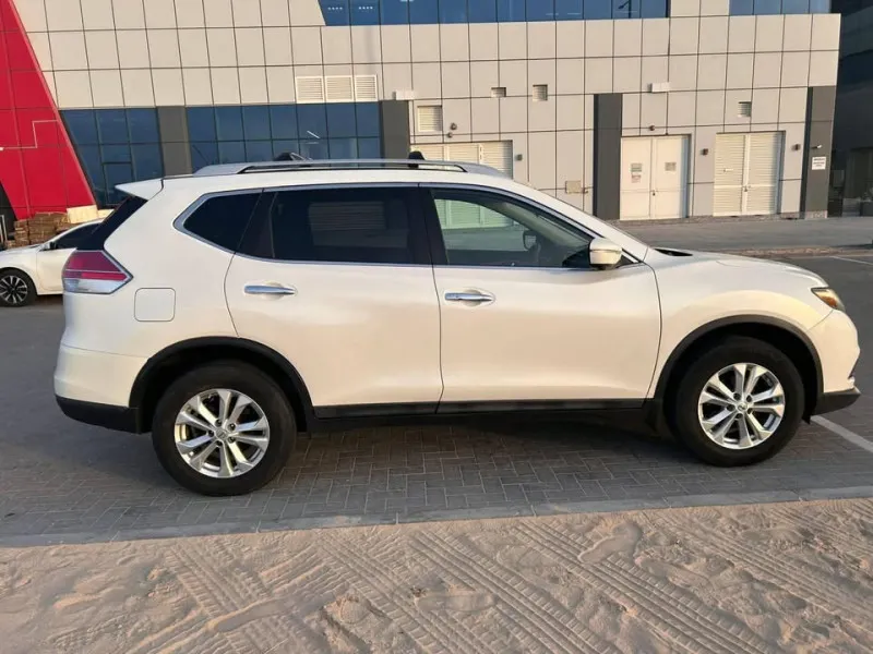 2015 Nissan Rogue in Dubai