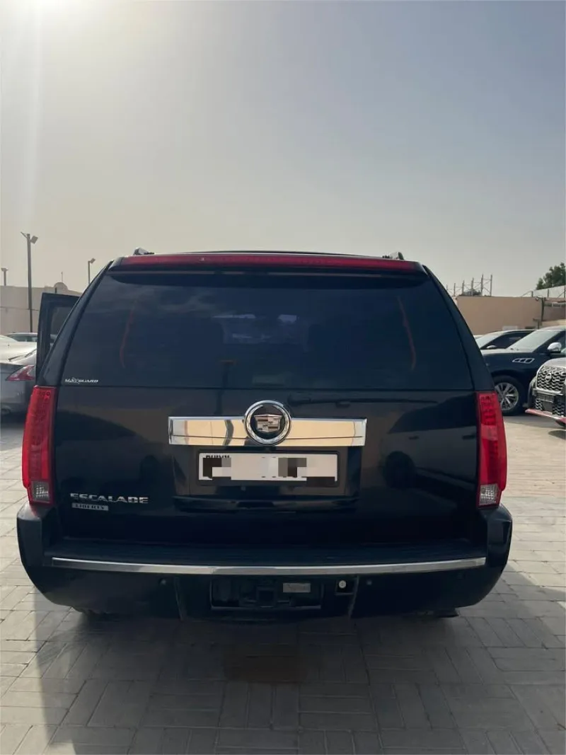 2007 Cadillac Escalade in Dubai