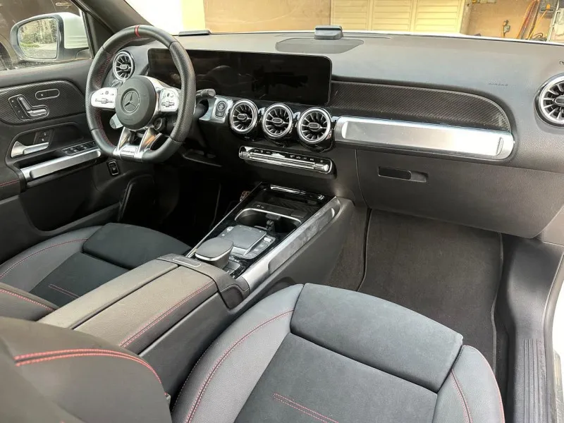 2022 Mercedes-Benz GLB in Dubai