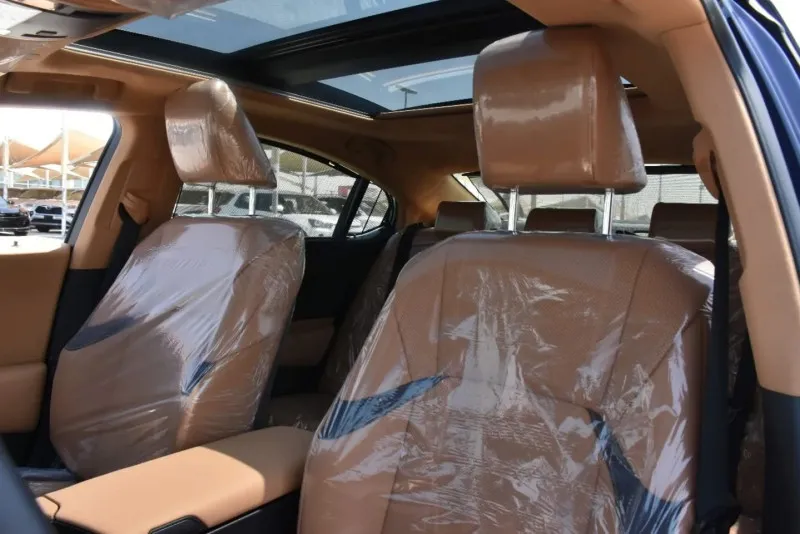 2023 لكزس ES - اي اس in Dubai