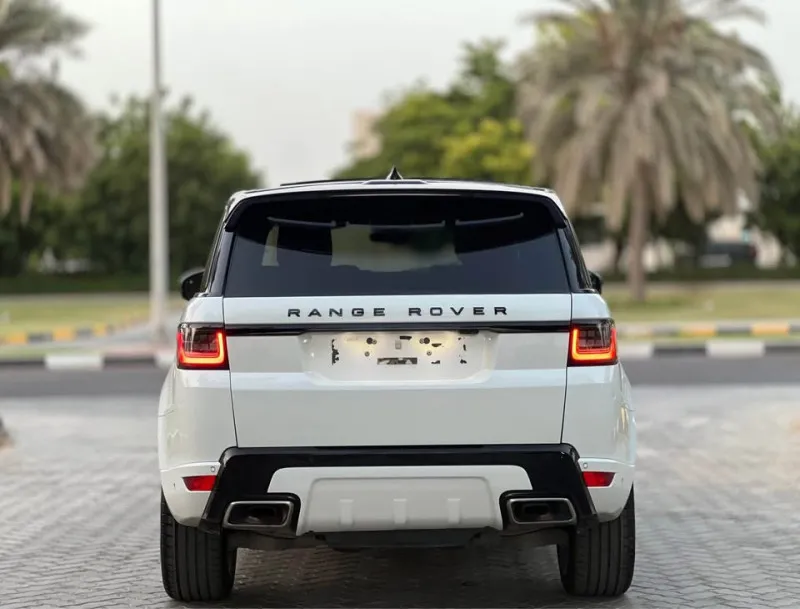 2021 Land Rover Range Rover Sport in Dubai