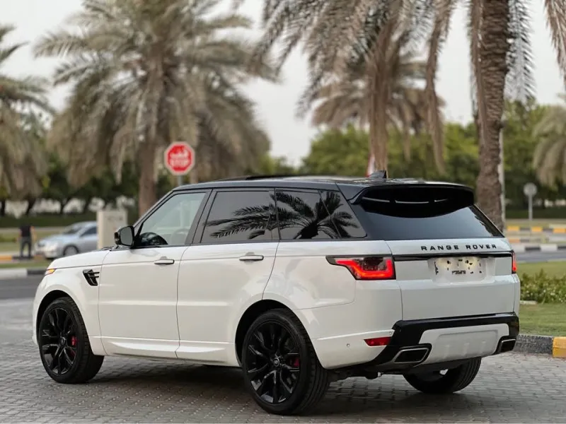 2021 Land Rover Range Rover Sport in Dubai