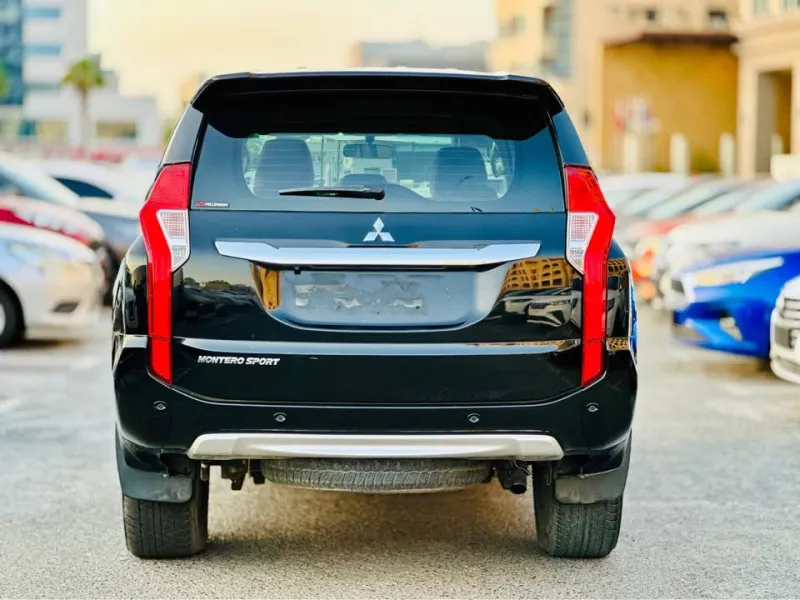 2019 Mitsubishi Montero in Dubai