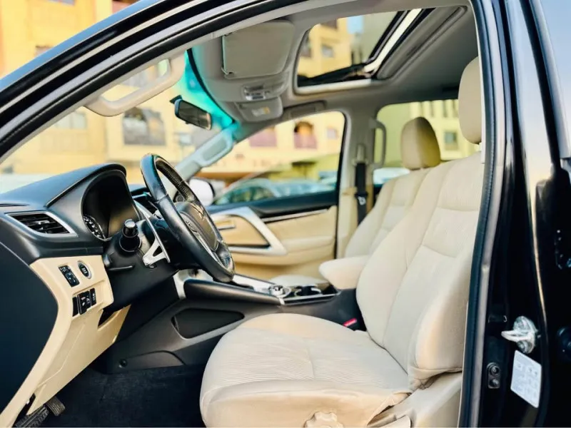 2019 Mitsubishi Montero in Dubai