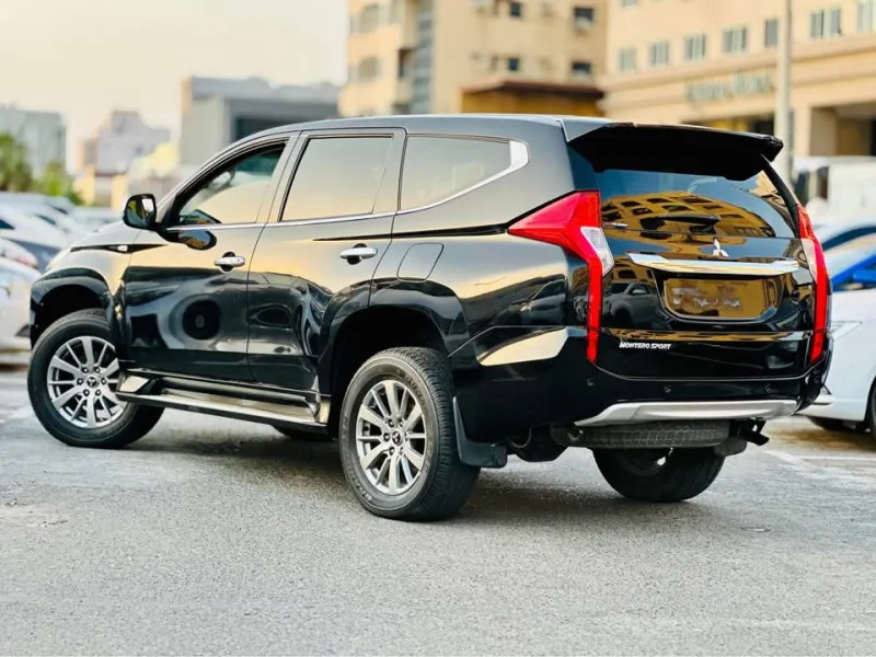 2019 Mitsubishi Montero in Dubai