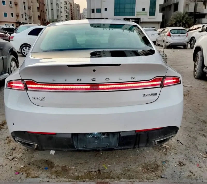 2016 لينكولن ام كي زد in Dubai