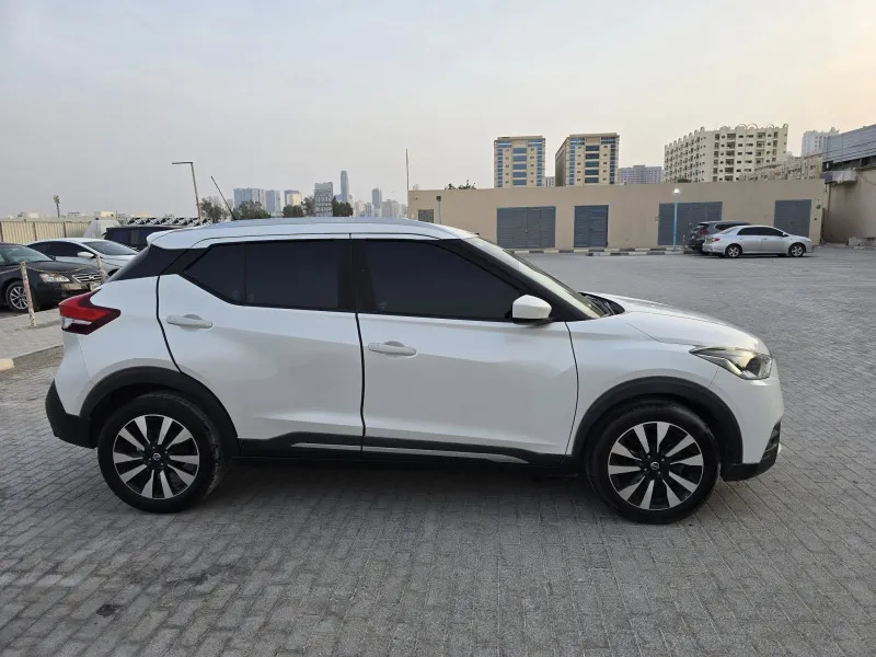 2017 نيسان كيكس in Dubai