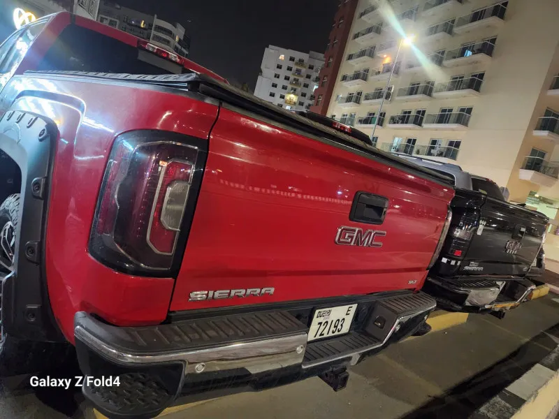 2017 GMC Sierra in Dubai