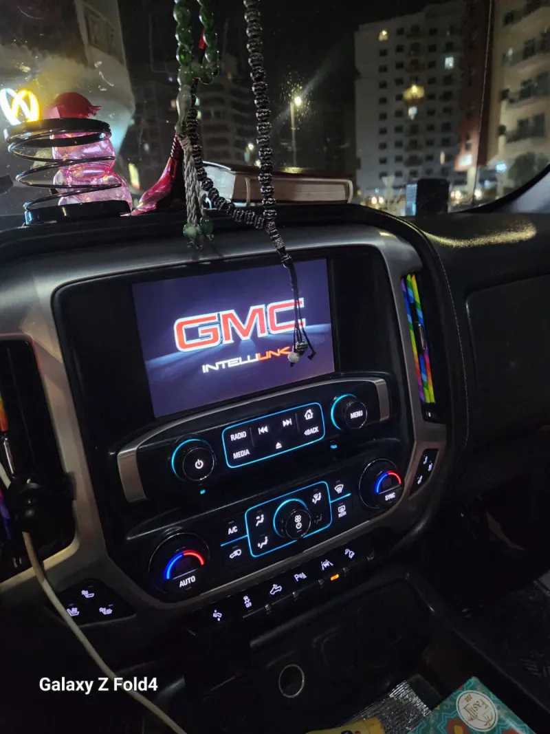 2017 GMC Sierra in Dubai