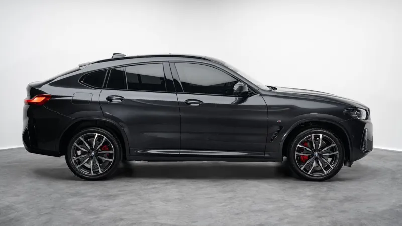 2025 BMW X4 in Dubai