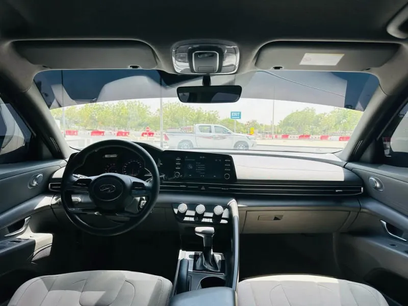 2022 Hyundai Elentra in Dubai