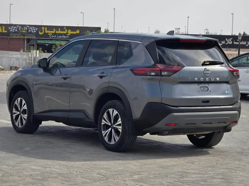 2022 نيسان روج in Dubai