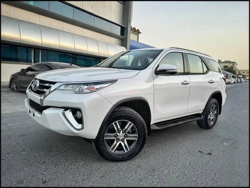 2017 Toyota Fortuner in Dubai