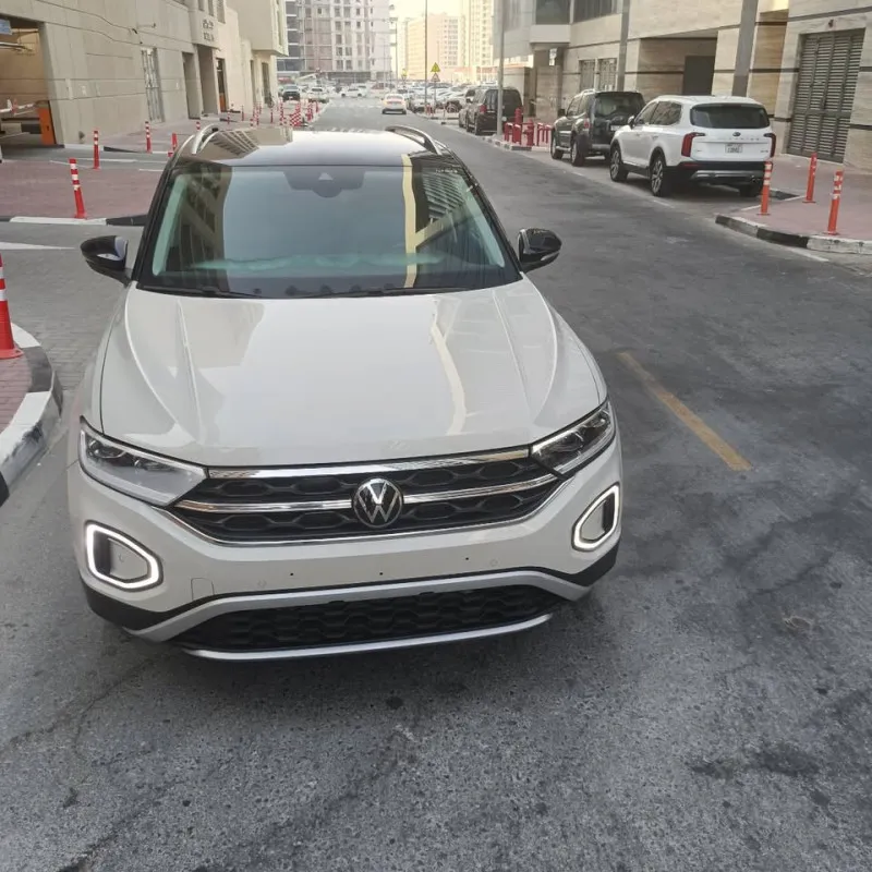 2023 فولجس فاجن تي روك in Dubai
