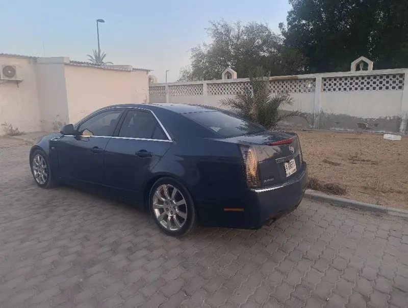 2009 كاديلاك سي تي أس in Dubai