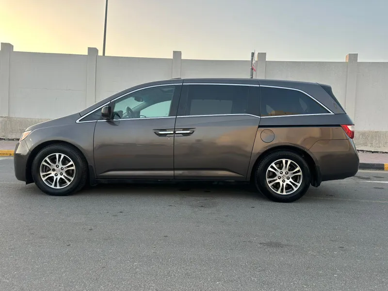 2012 Honda Odyssey in Dubai