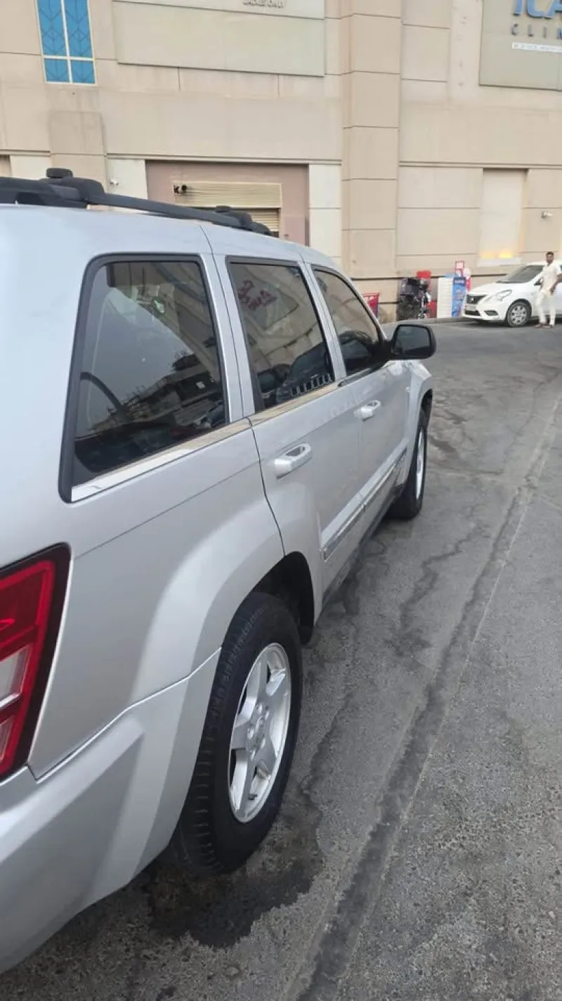2005 Jeep Grand Cherokee in Dubai