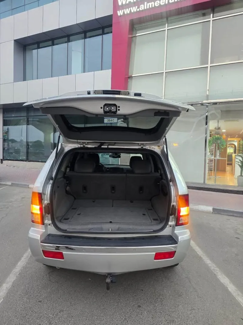 2005 Jeep Grand Cherokee in Dubai