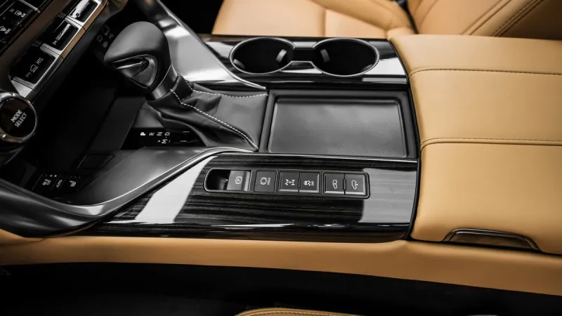 2024 Lexus LX600 in Dubai