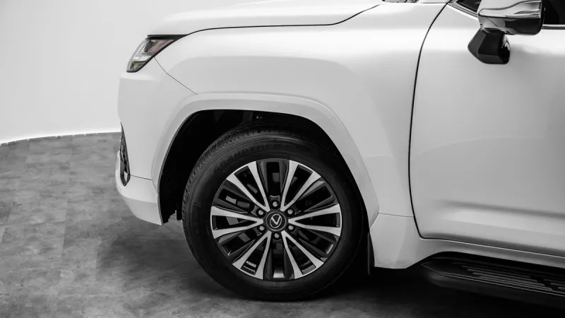 2024 Lexus LX600 in Dubai