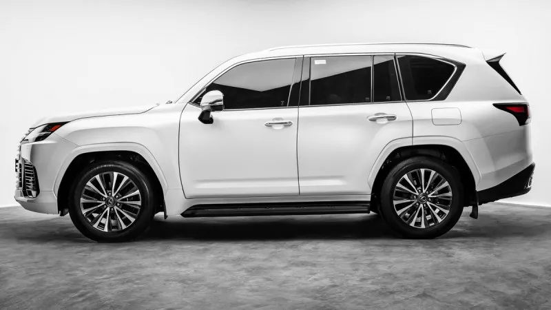 2024 Lexus LX600 in Dubai