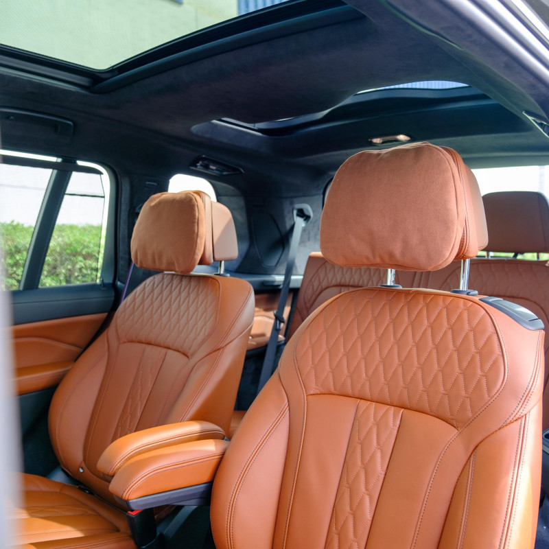 2023 BMW X7 in dubai