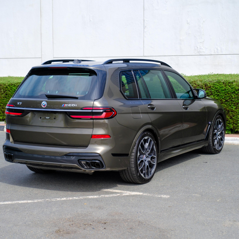 2023 BMW X7 in dubai